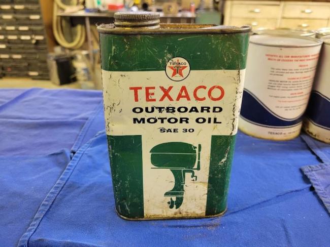 vintagepetroleumcontainers-3_2f44d7c608f3427caa8115e096f2c5e3